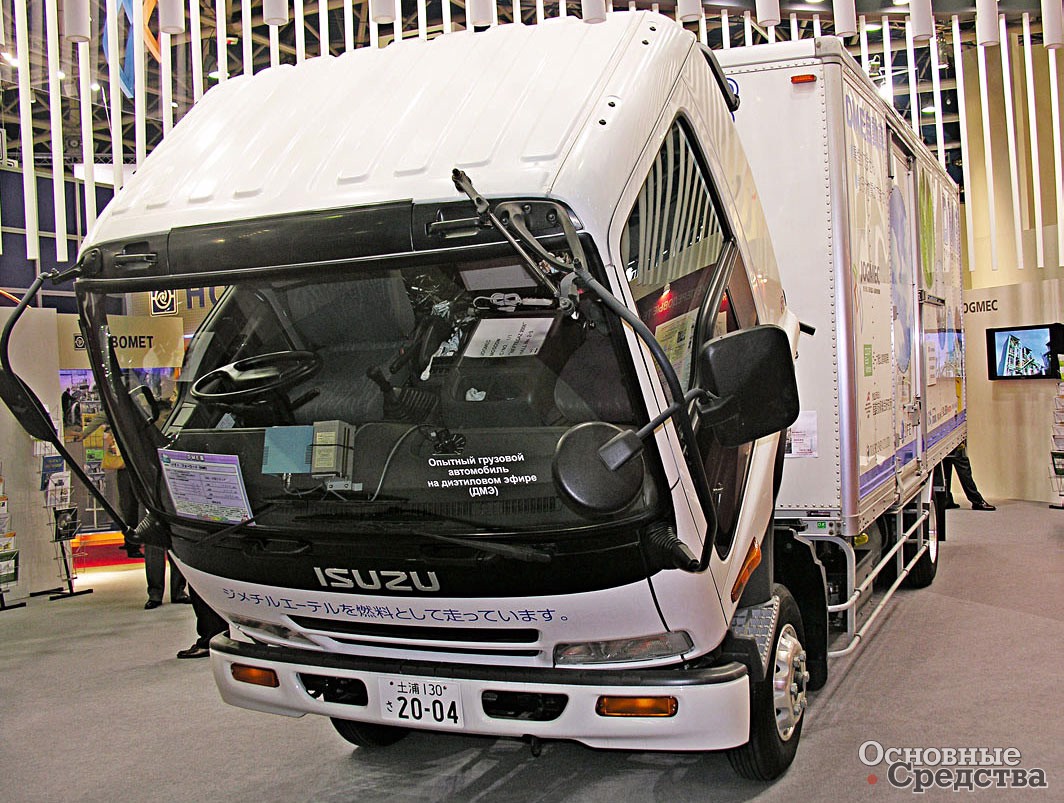 Среднетоннажный грузовик Isuzu Forward FRR35J4S, переоборудованный для работы на ДМЭ