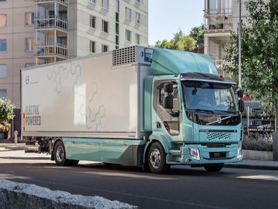 Volvo Trucks начинает продажи электрогрузовиков для городских нужд