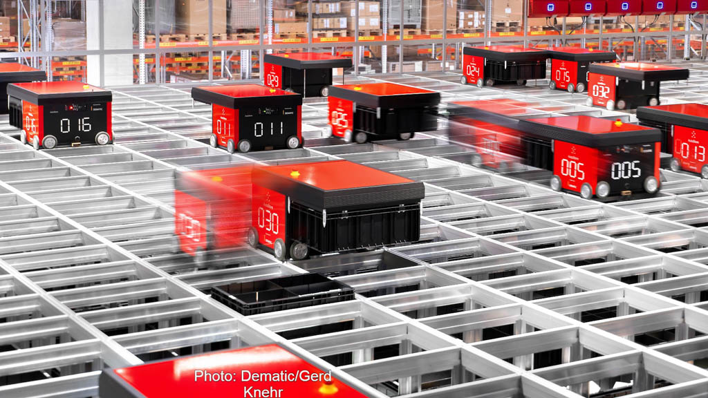 Компания «Дематик» установила систему AutoStore с более чем 45 000 лотков на Заводе комбинированной техники Siemens (Siemens WKC) в городе Хемниц, Германия. Для обработки заказов используются 34 мобильных робота