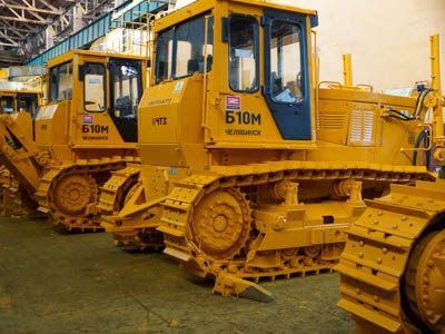 Бурильные установки на базе тракторов ЧТЗ добывают золото в Якутии