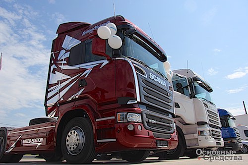 Эксклюзивная модель Brilliant Victory и еще пять тягачей Scania отгружены компании ООО «Торговый дом «Крюгер»