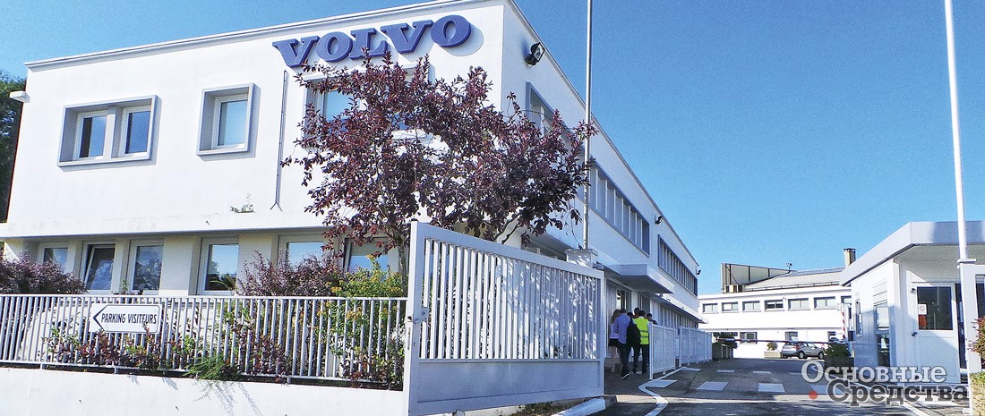 Главный въезд на  завод Volvo CE в Белле