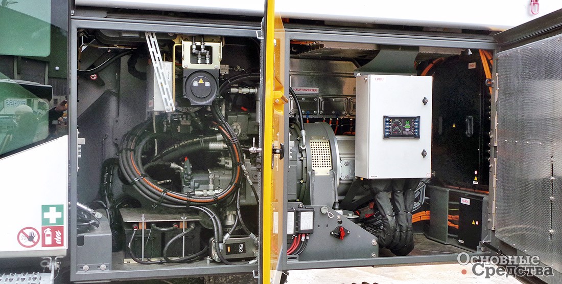Электродвигатель в сборе с насосным агрегатом по левому борту LB16 unplugged