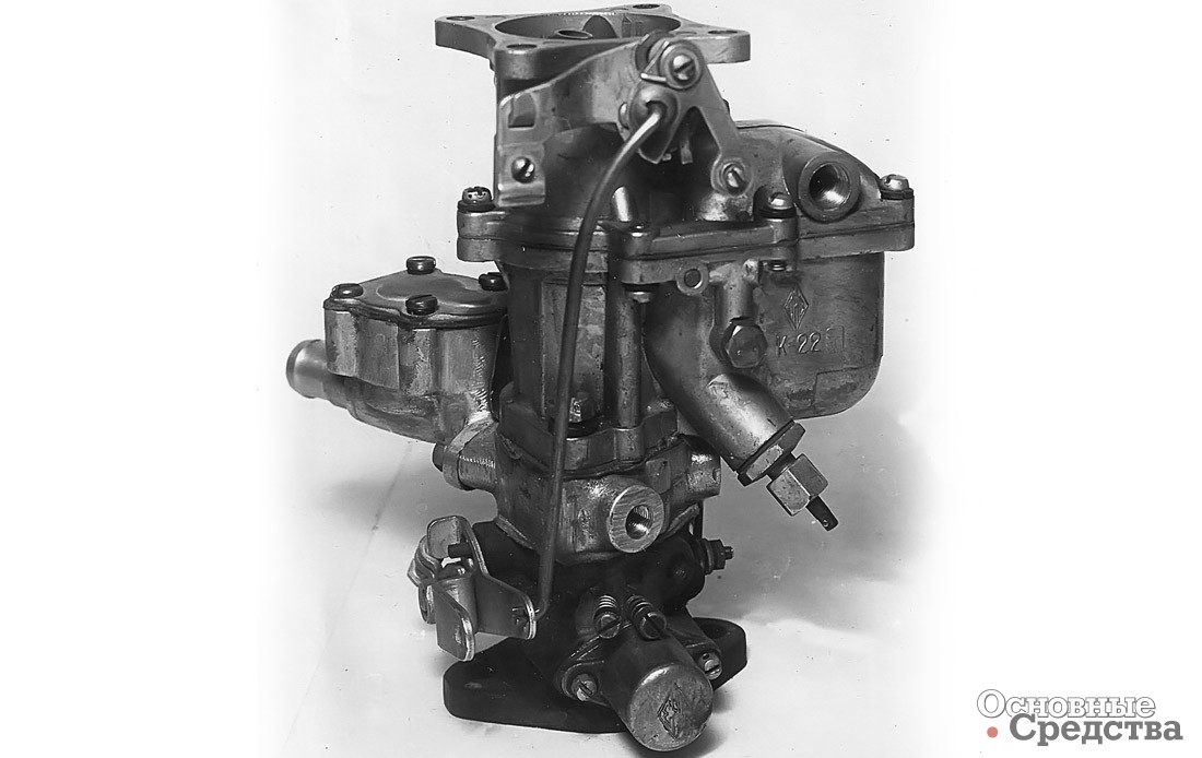 Карбюратор-смеситель КС22Г отличался от карбюратора К-22Г наличием дополнительной вставки для подвода метана