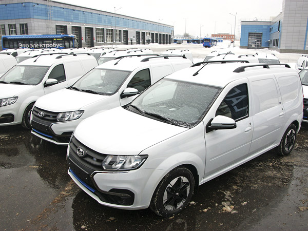 LADA e-Largus обосновались в «Митино»