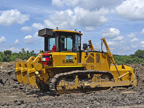 Гусеничные бульдозеры: средний класс