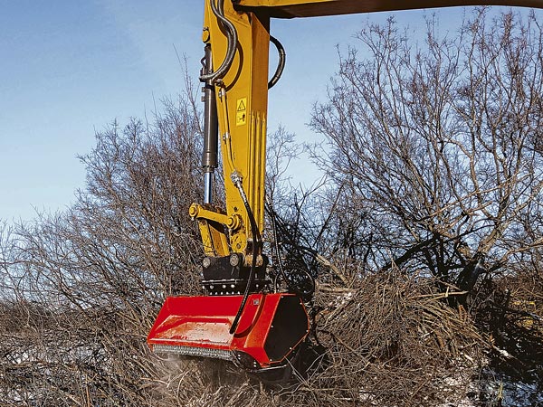 Срежут, измельчат и разбросают