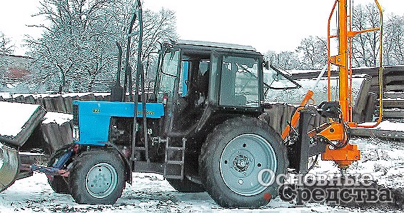 Для дорожных служб и коммунальщиков компания «Геомаш» разработала производительную и неприхотливую машину БКМ-371