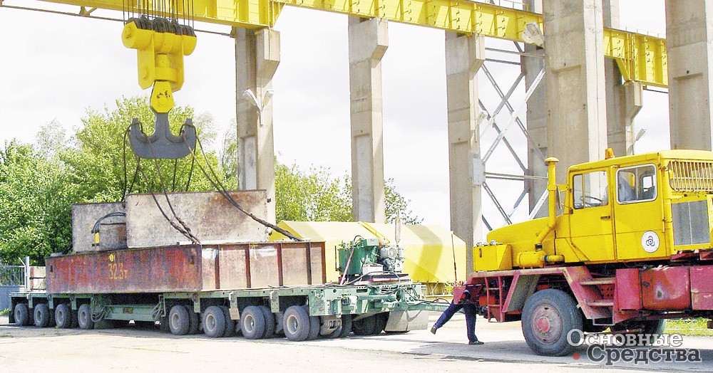 Перевозка элементов мостовых конструкций в Болгарии на двух прицепах-модулях ЧМЗАП-704010 (сцеплены между собой специальной рамой)
