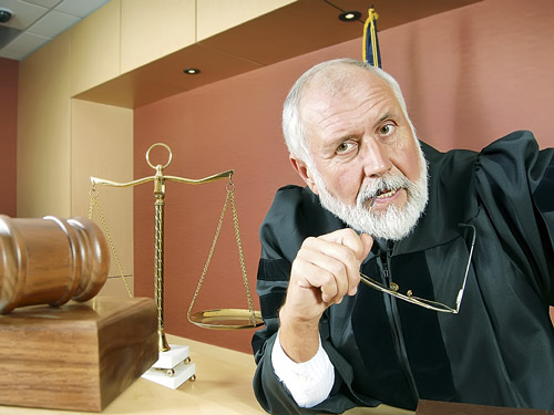 Как уберечься от услуг «криминальных юристов»