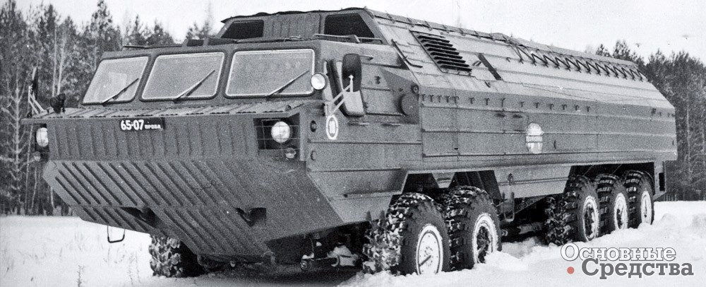 Специальное колесное шасси БАЗ-69481М для  оперативно-тактического ракетного комплекса «Волга»