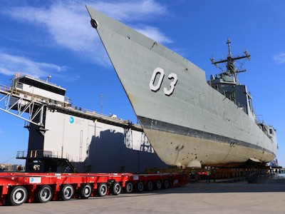 Последний поход австралийского фрегата HMAS Sydney на модулях SPMT