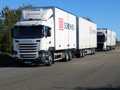 Scania совместно с другими участниками испытывает автопилотируемые колонны