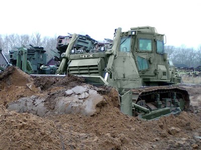 ЧТЗ отгрузил военному ведомству партию тракторов-броненосцев