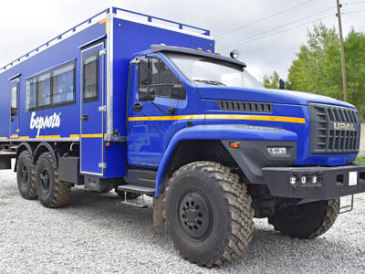 На шасси «Урал NEXT» создан комфортабельный фургон «Берлога»