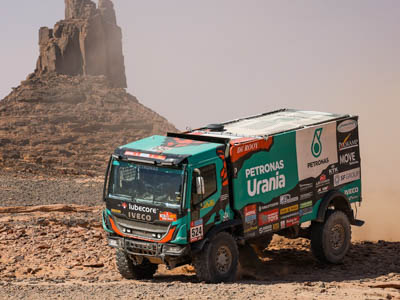По итогам ралли «Дакар-2022» все грузовики команды PETRONAS Team De Rooy IVECO вошли в первую десятку