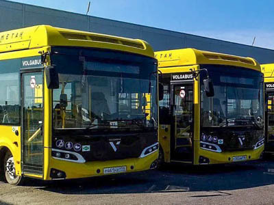 Новые автобусы Volgabus 4298 в ярко-желтой ливрее на улицах Ярославля