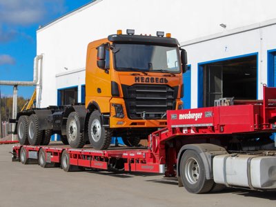Самосвал Meusburger Новтрак на новом шасси «Медведь»