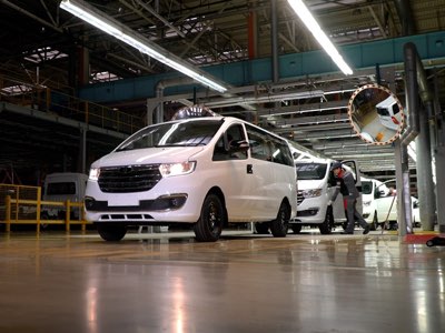 Группа СОЛЛЕРС начала производство минивэнов Sollers SF1