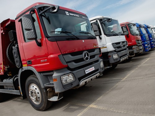 Daimler AG запустил в России бренд по продаже б/у техники SelecTrucks