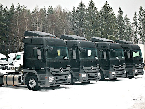 ГК «Деловые Линии» продолжает увеличивать парк грузовиков Mercedes-Benz