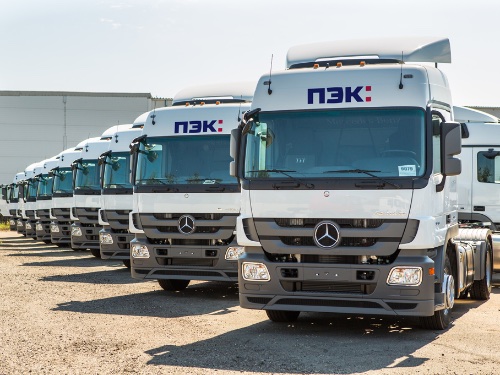 Компания «ПЭК» приобрела крупную партию грузовиков Mercedes-Benz 